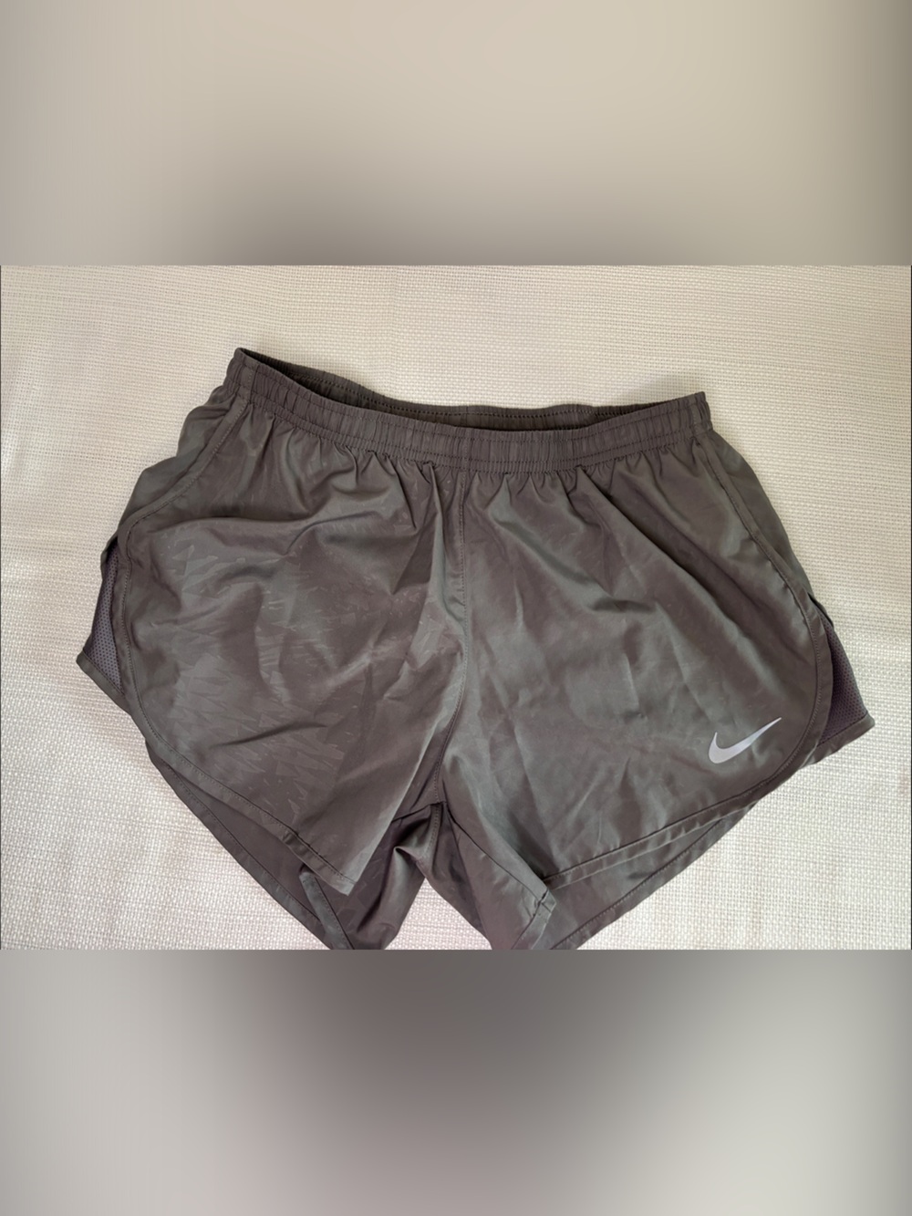 Nike Women’s Dark Gray Athletic Running Shorts Size S